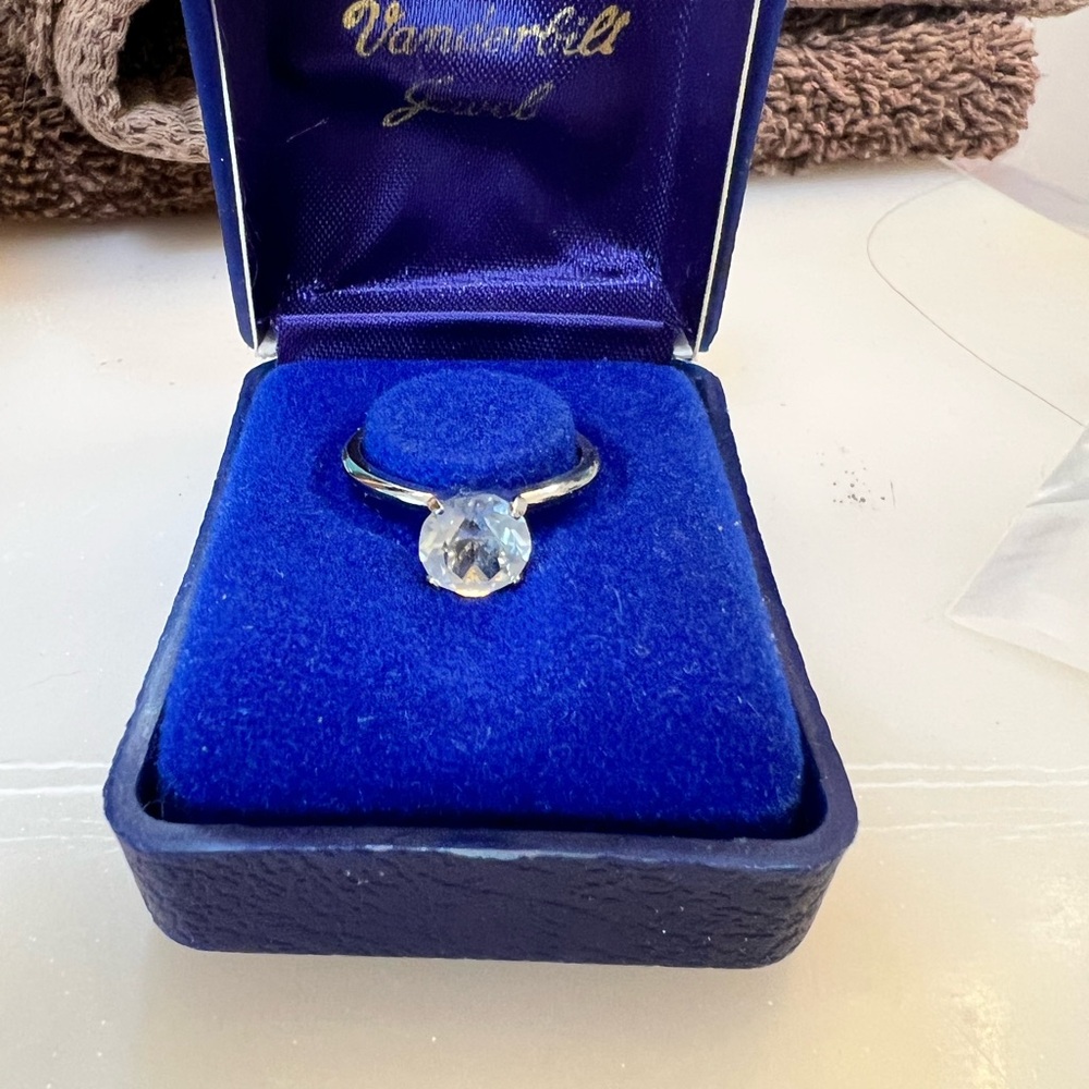 Vanderbilt Jewel Silver Ring with Clear Gem